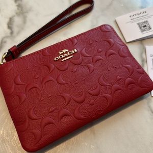 NWT Coach Corner Zip Logo Clutch Wristlet In Beautiful Matte Red